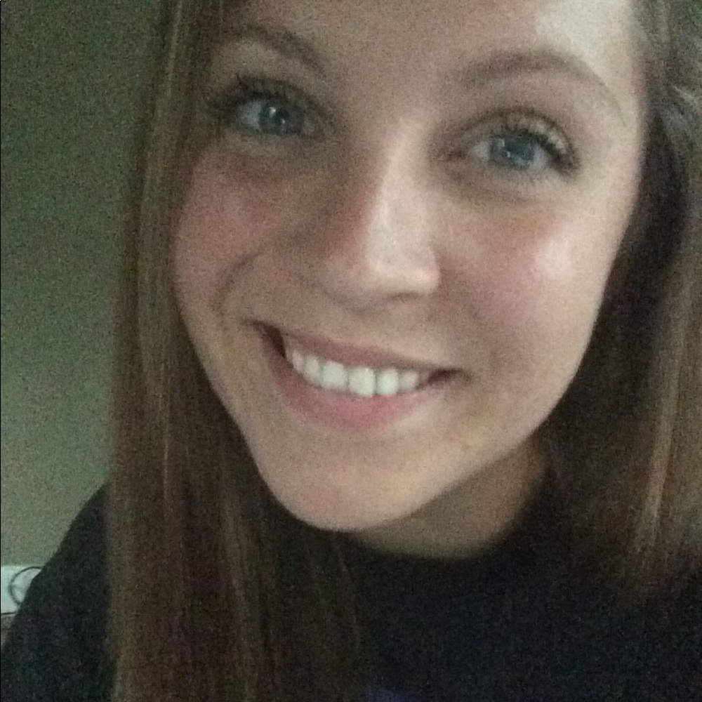 Meet your Posher, Caroline